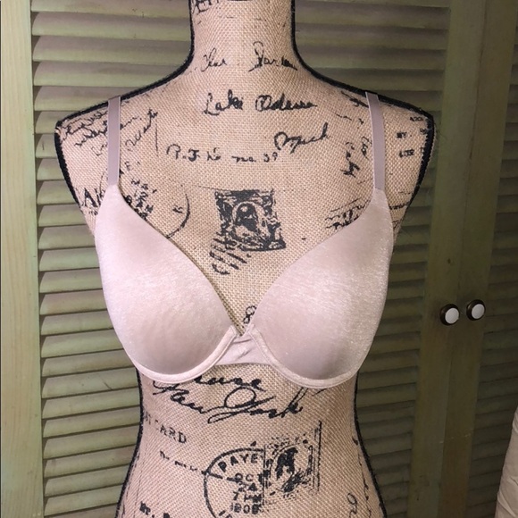 Victoria’s Secret beige adjustable straps bra - Picture 1 of 8